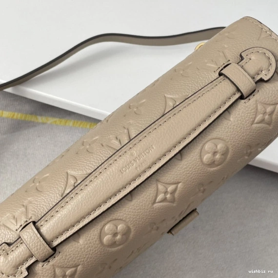 WIS LOUIS VUITTON MÉTIS POCHETTE 0822